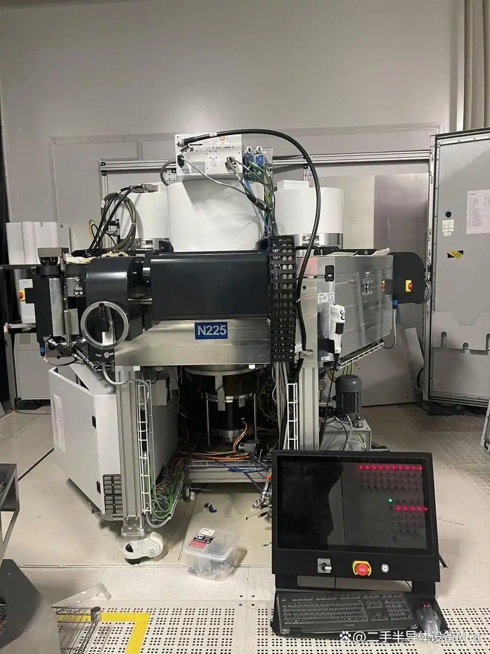 Direktdriven motor för slipmaskiner för wafers