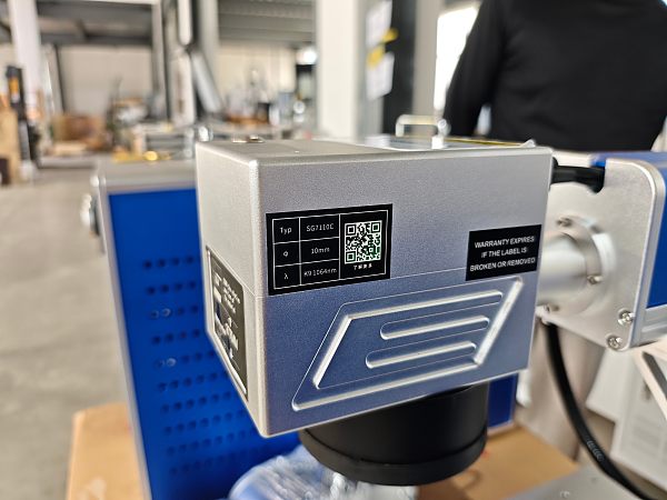 Máquina de marcação a laser de fibra (7)