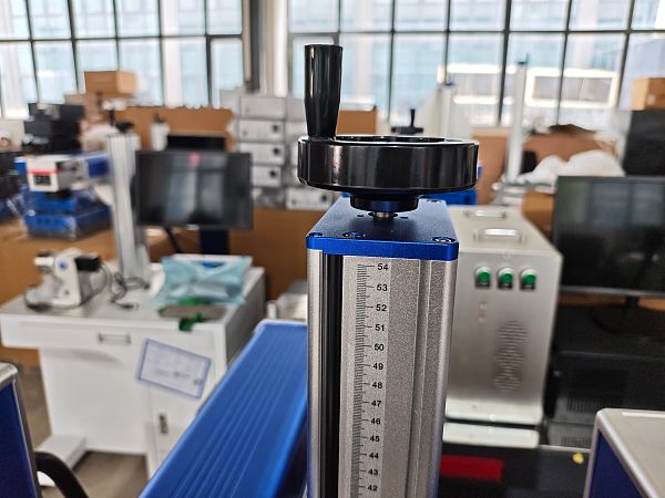 Máquina de marcação a laser de fibra (8)