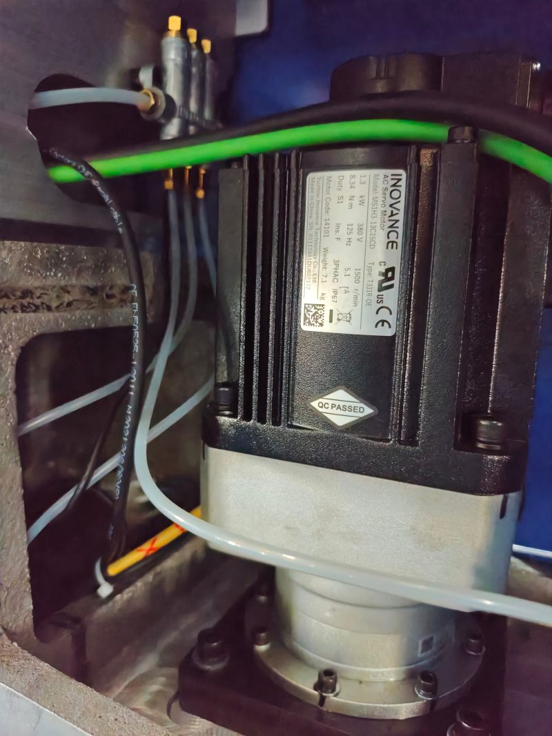 Máquina de corte a laser de fibra (11)