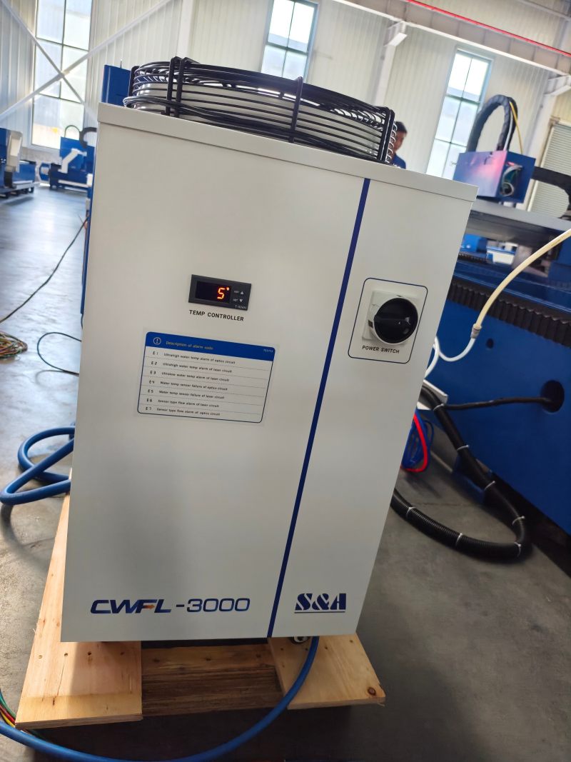 Máquina de corte a laser de fibra (10)