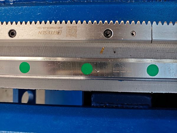 Máquina de corte a laser de fibra (17)