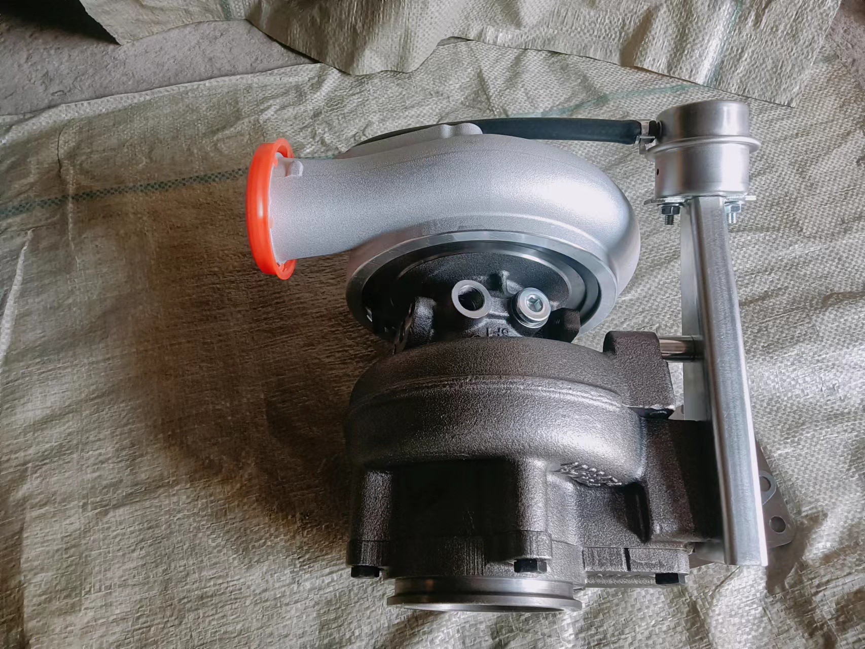 VG1540110096 Turbocompressor