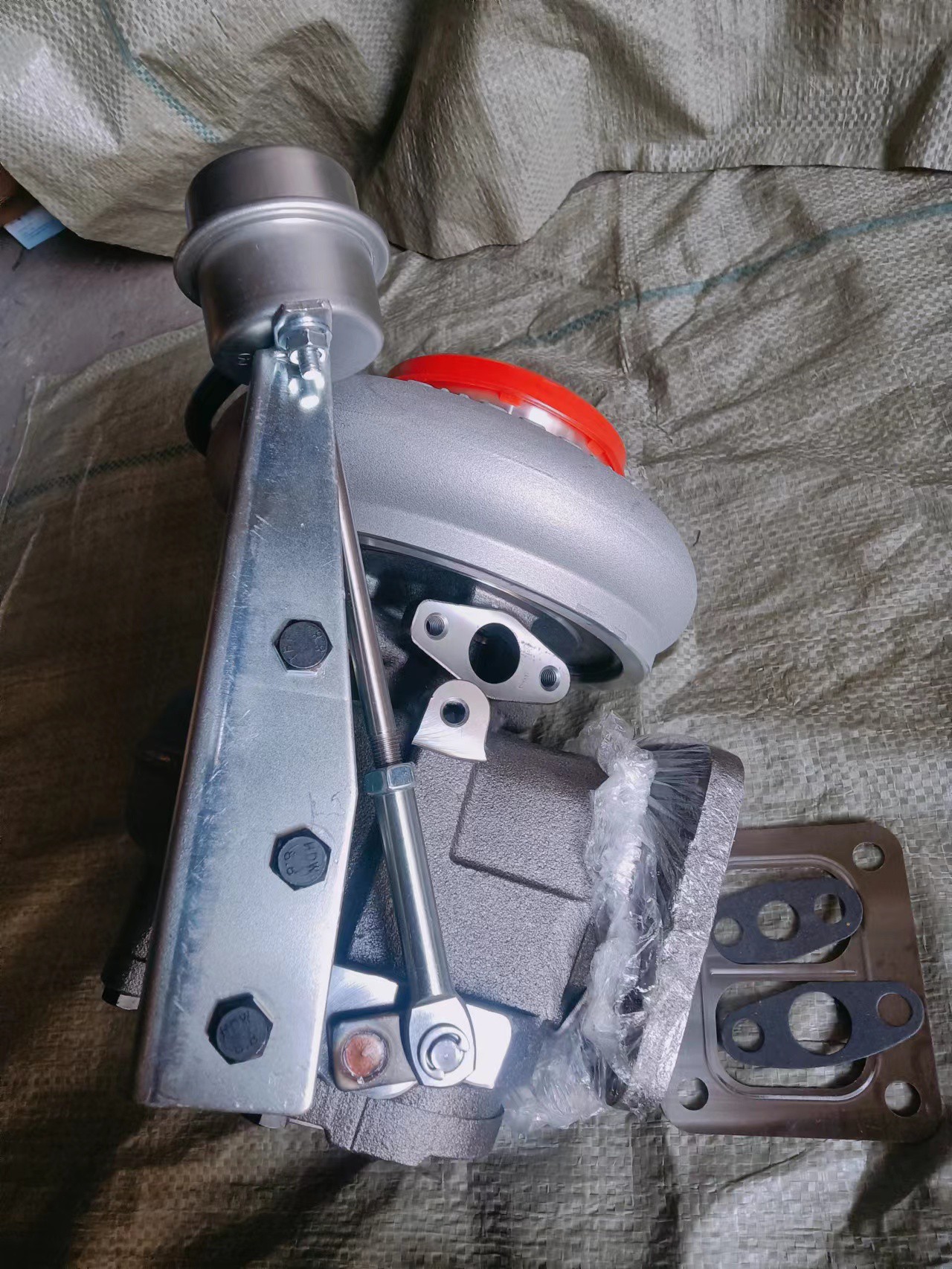 VG1540110096 Turbocompressor
