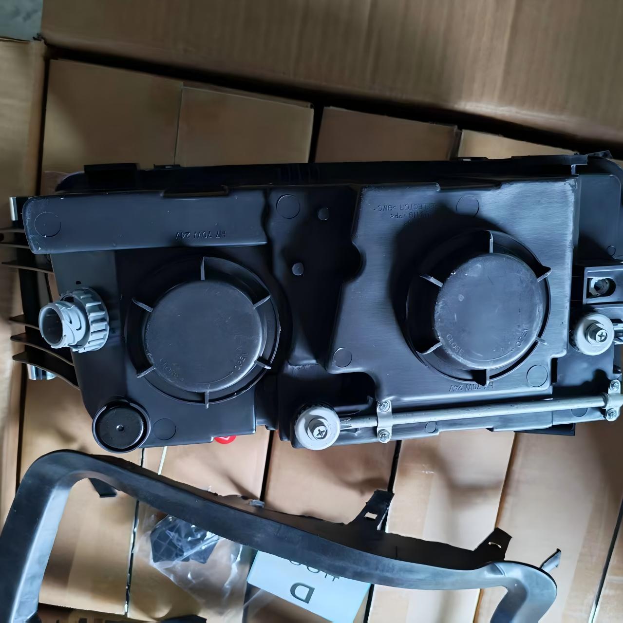 Conjunto de farol L (lado esquerdo) para caminhão da Série TX, caminhão pesado