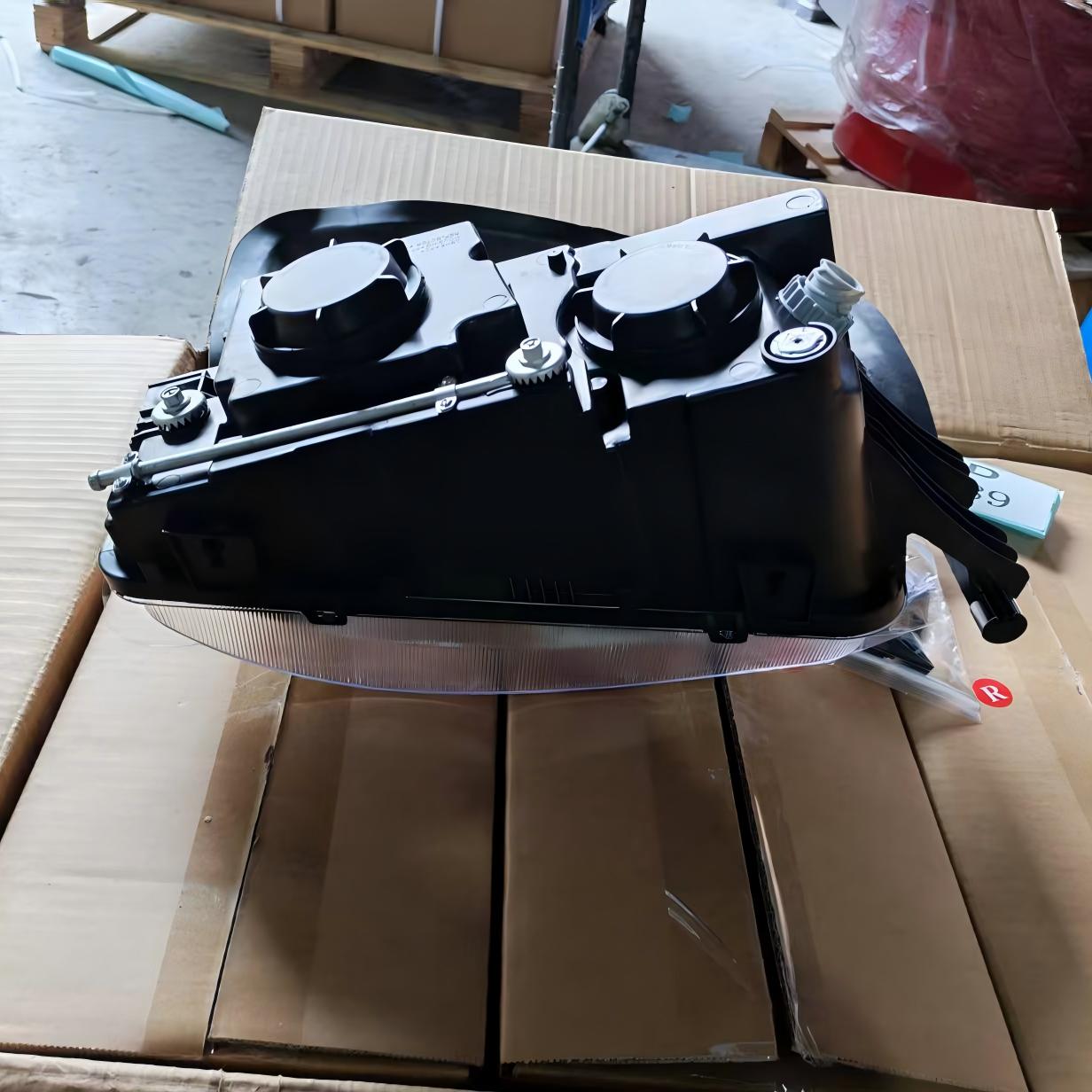 Conjunto de farol TX R (lado direito) para caminhão pesado da Série TX