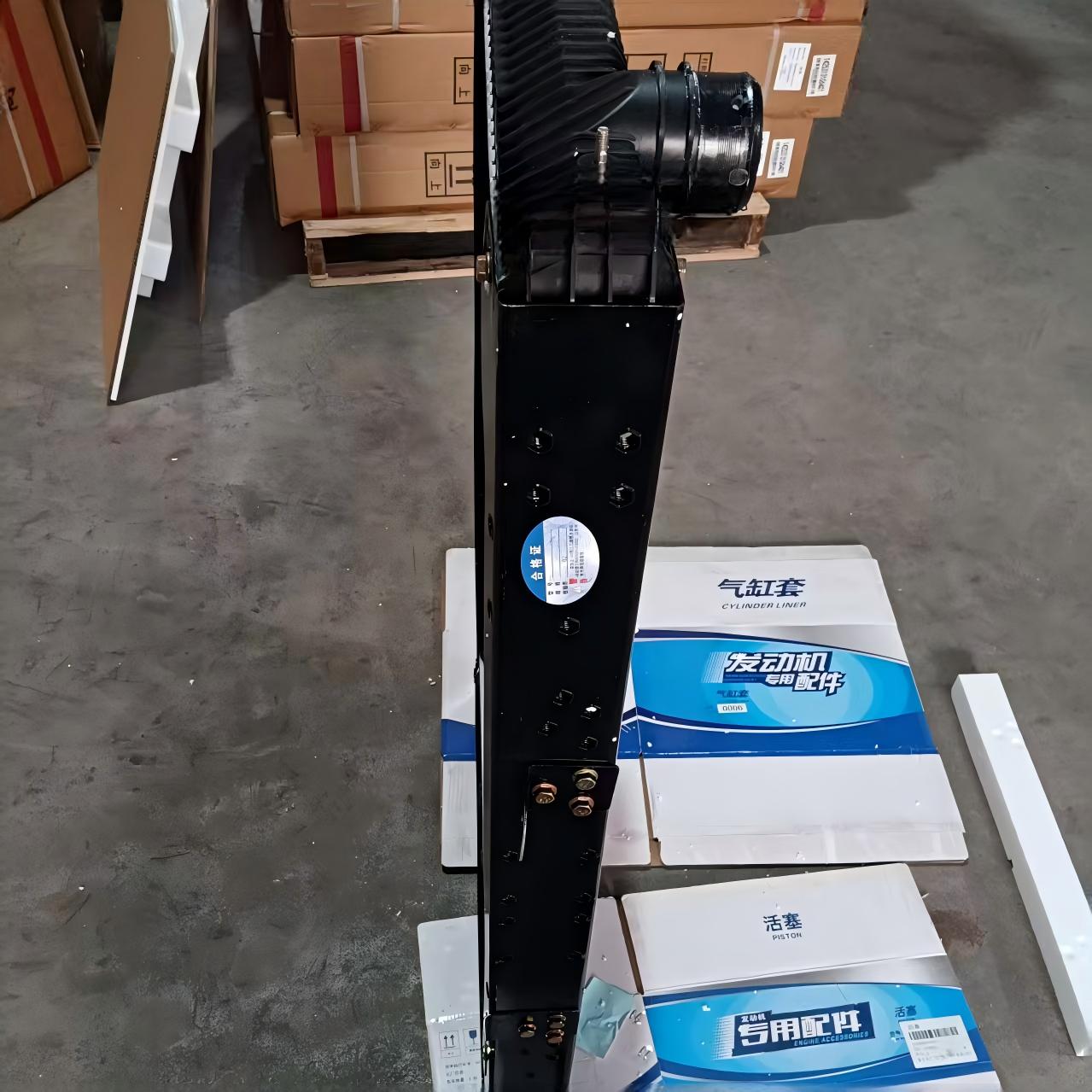Radiador DZ95259532202 para sistema de arrefecimento de caminhão pesado (radiador de motor em alumínio)