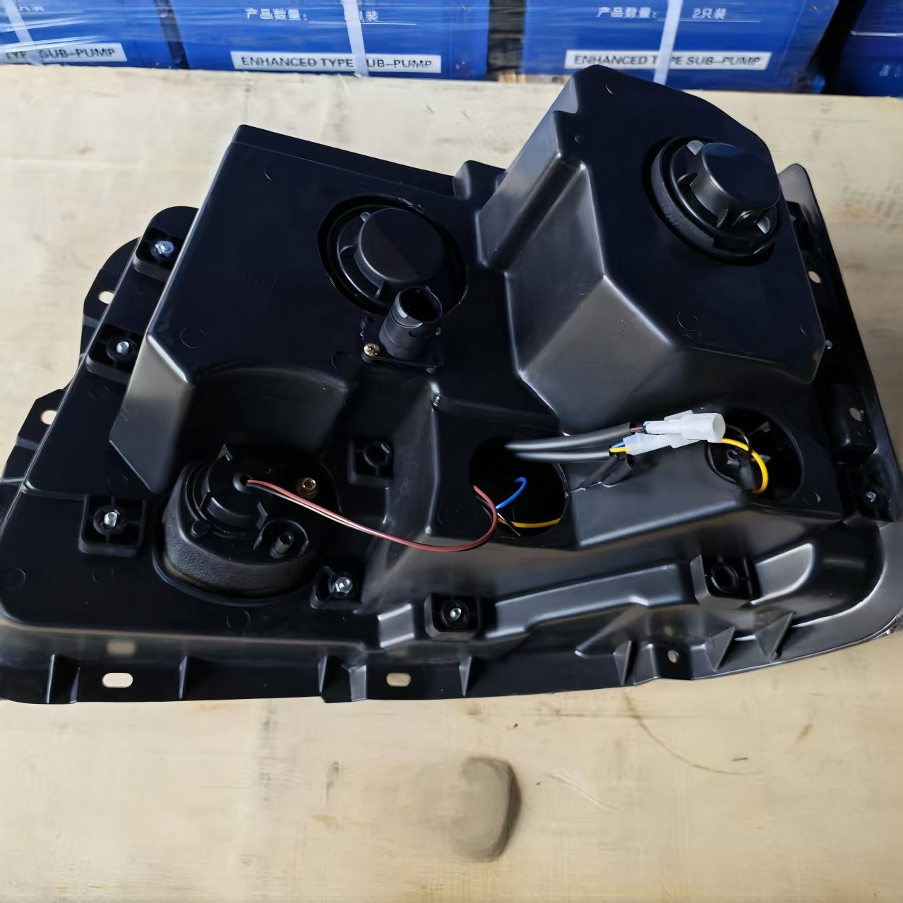 Farol dianteiro Shacman R (lado direito), conjunto de farol para caminhão SHACMAN séries F2000 / F3000 / H3000