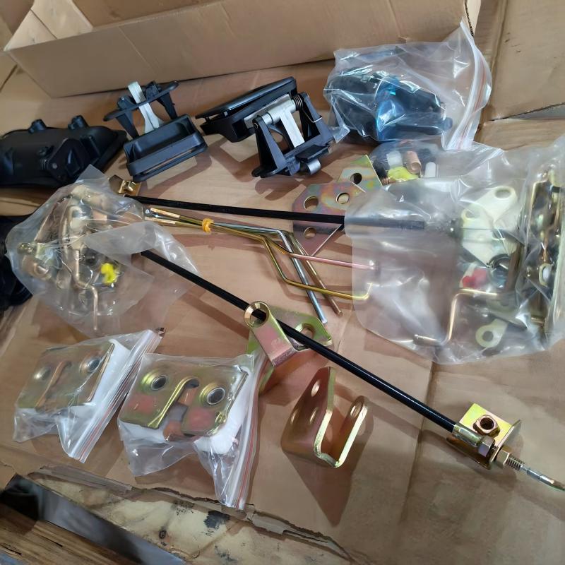 Conjunto de fechadura da porta SINOTRUK HOWO WG1642341001 para cabine de caminhão HOWO A7 T7H