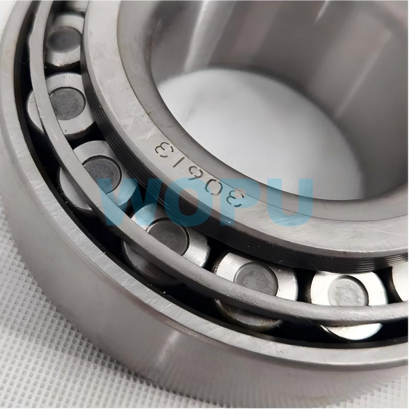 Rolamento do cubo da roda dianteira 30613 / 30613B / 7713 para peças de reposição de caminhões SINOTRUK HOWO e FAW Jiefang
