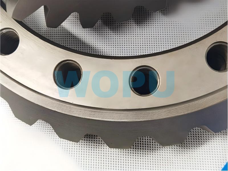 Par de engrenagens cônicas de dentes angulares do diferencial traseiro 99012320127 / 99012320125 para peças de reposição de caminhões SINOTRUK Steyr