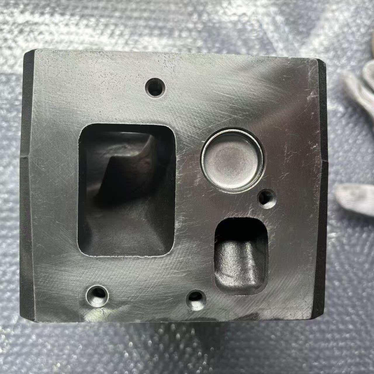 Cabeçote do motor 61560040068 Euro II de duas válvulas para peças de motor diesel WD615 HOWO STR