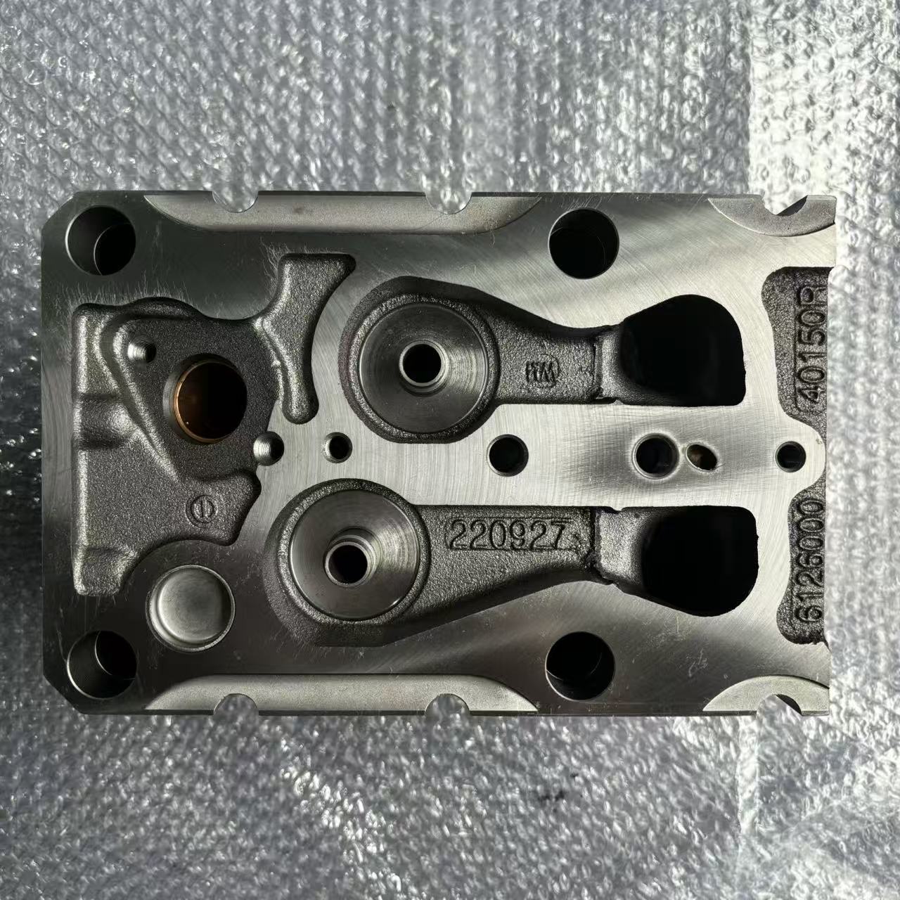 Cabeçote do motor 61560040068 Euro II de duas válvulas para peças de motor diesel WD615 HOWO STR