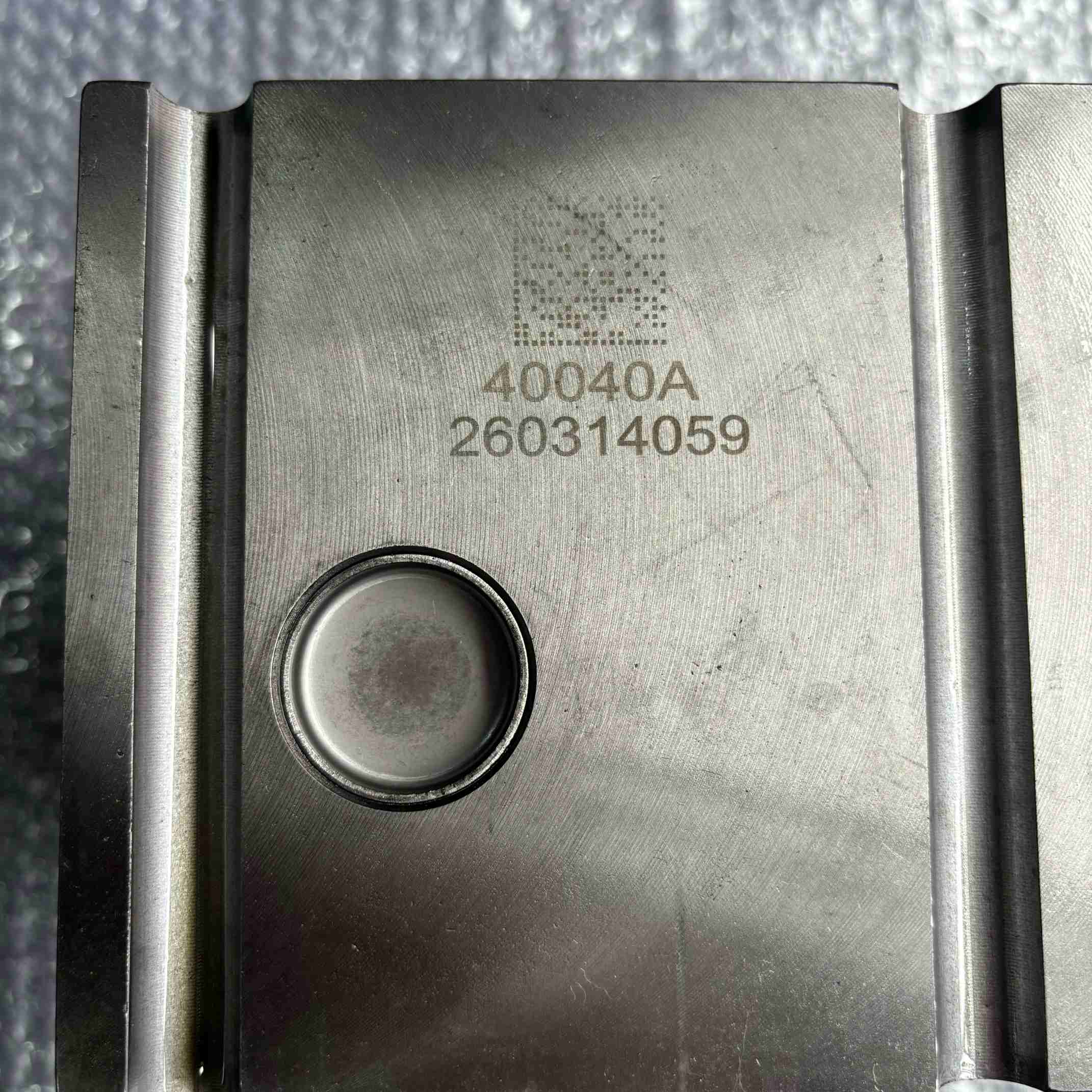 Cabeçote do cilindro 61560040040A Euro II de duas válvulas para motor diesel WD615 HOWO STR