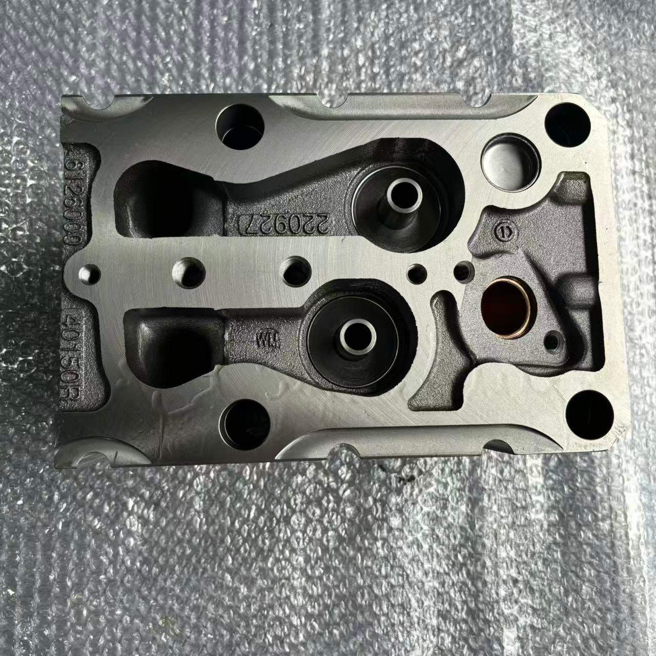 Cabeçote do cilindro 61560040040A Euro II de duas válvulas para motor diesel WD615 HOWO STR
