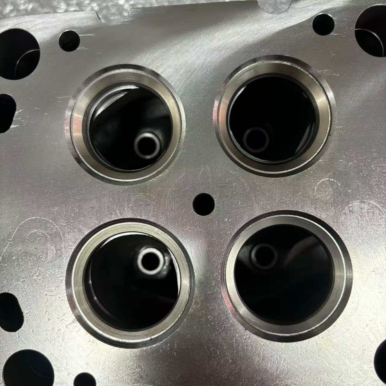 Cabeçote do cilindro 612650040038 Euro V de quatro válvulas para motor diesel WP12 de caminhão pesado
