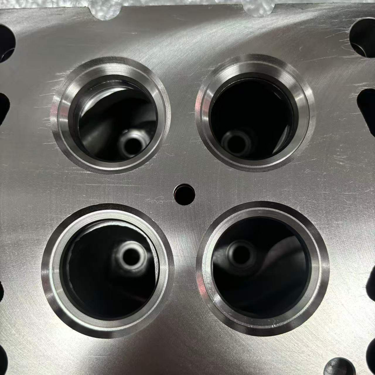 Cabeçote do motor 612630040246 P12 para peças de motor diesel de caminhões pesados