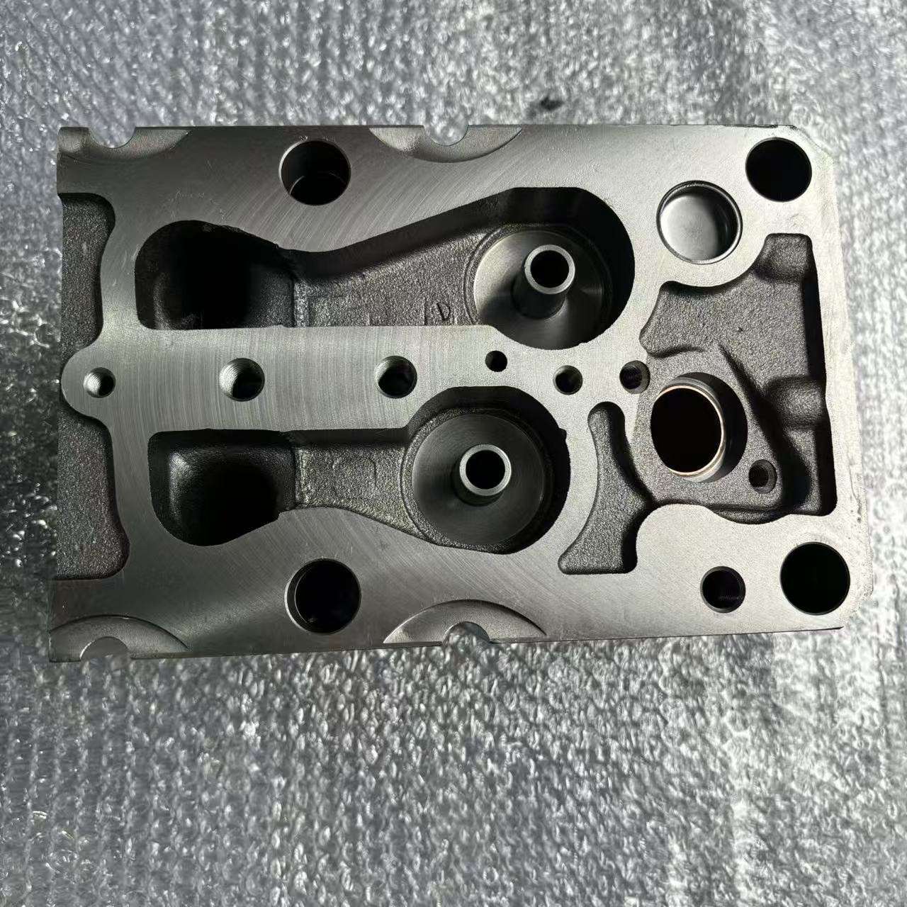 Cabeçote do cilindro 61260040362 P10 de duas válvulas para peças de motor a diesel de caminhões pesados