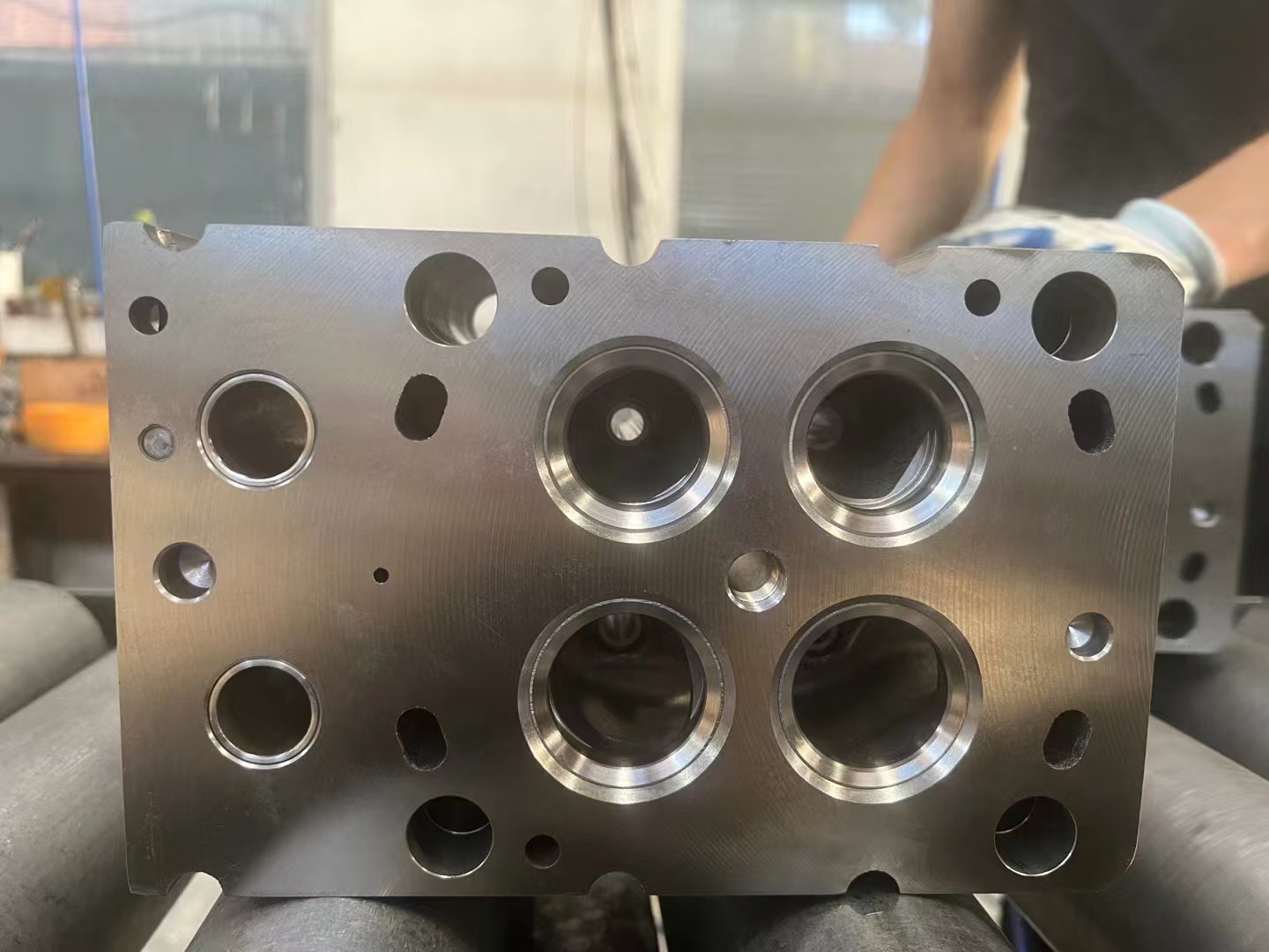 Cabeçote do cilindro 4175 para motor diesel de caminhão pesado, peças de reposição do sistema do motor
