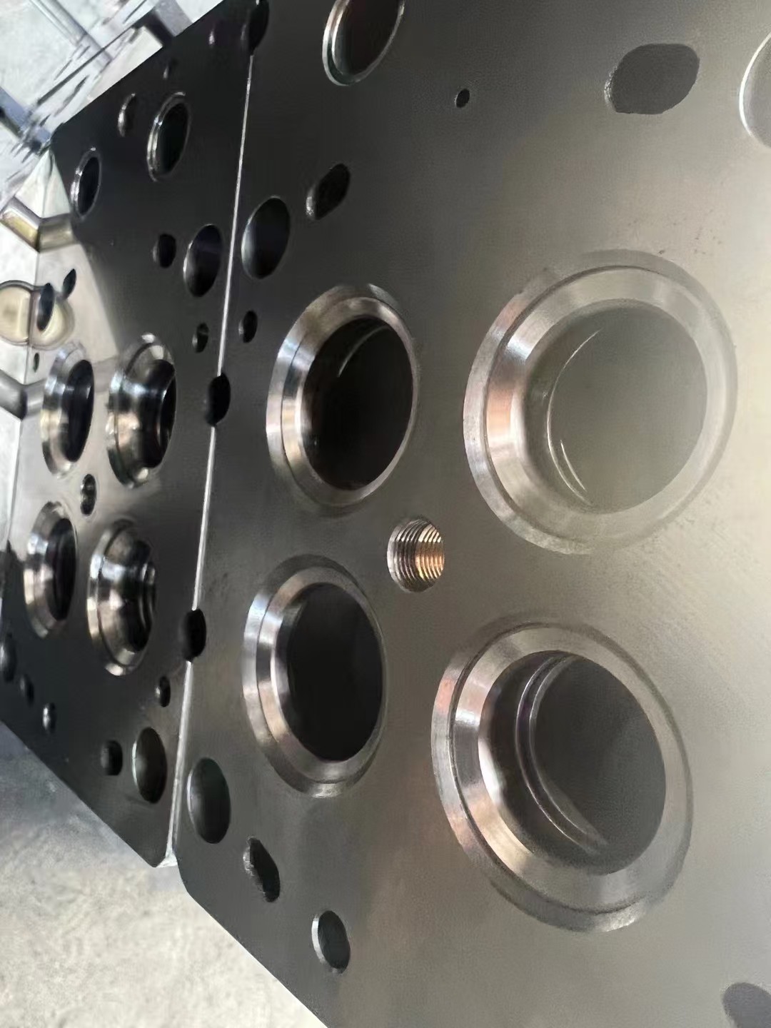 Cabeçote do cilindro 4175 para motor diesel de caminhão pesado, peças de reposição do sistema do motor