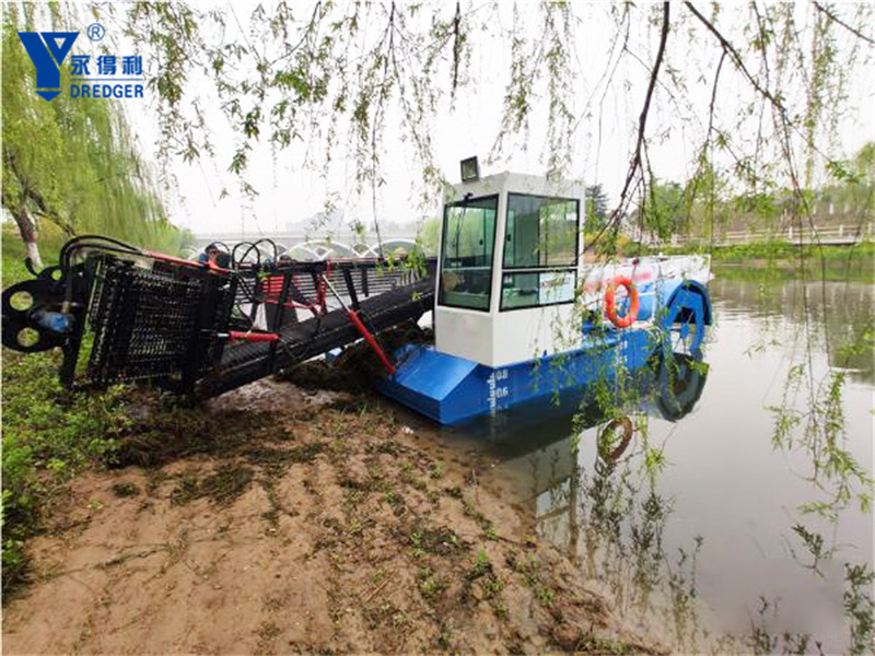 Barco de Limpeza