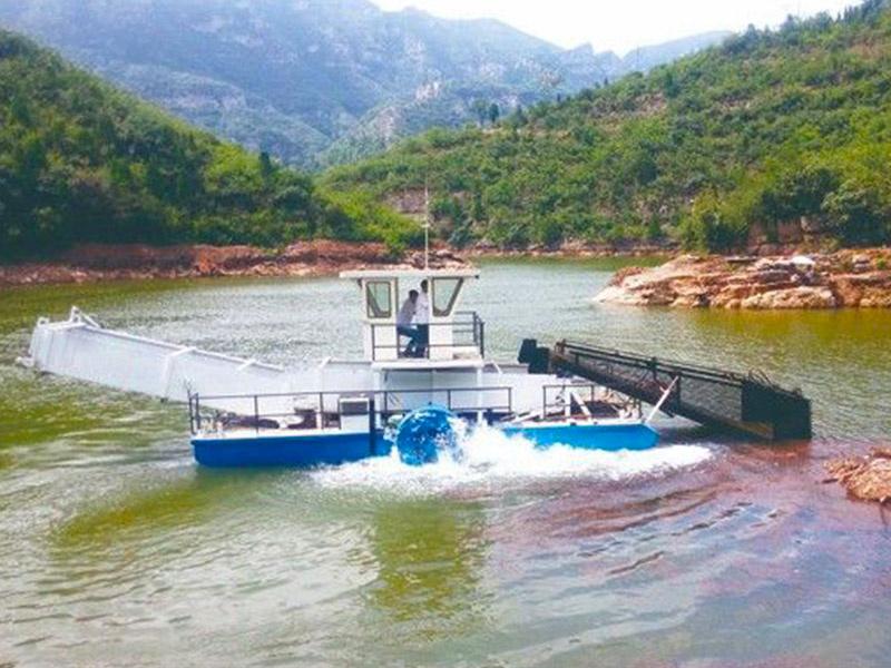 Barco de Limpeza