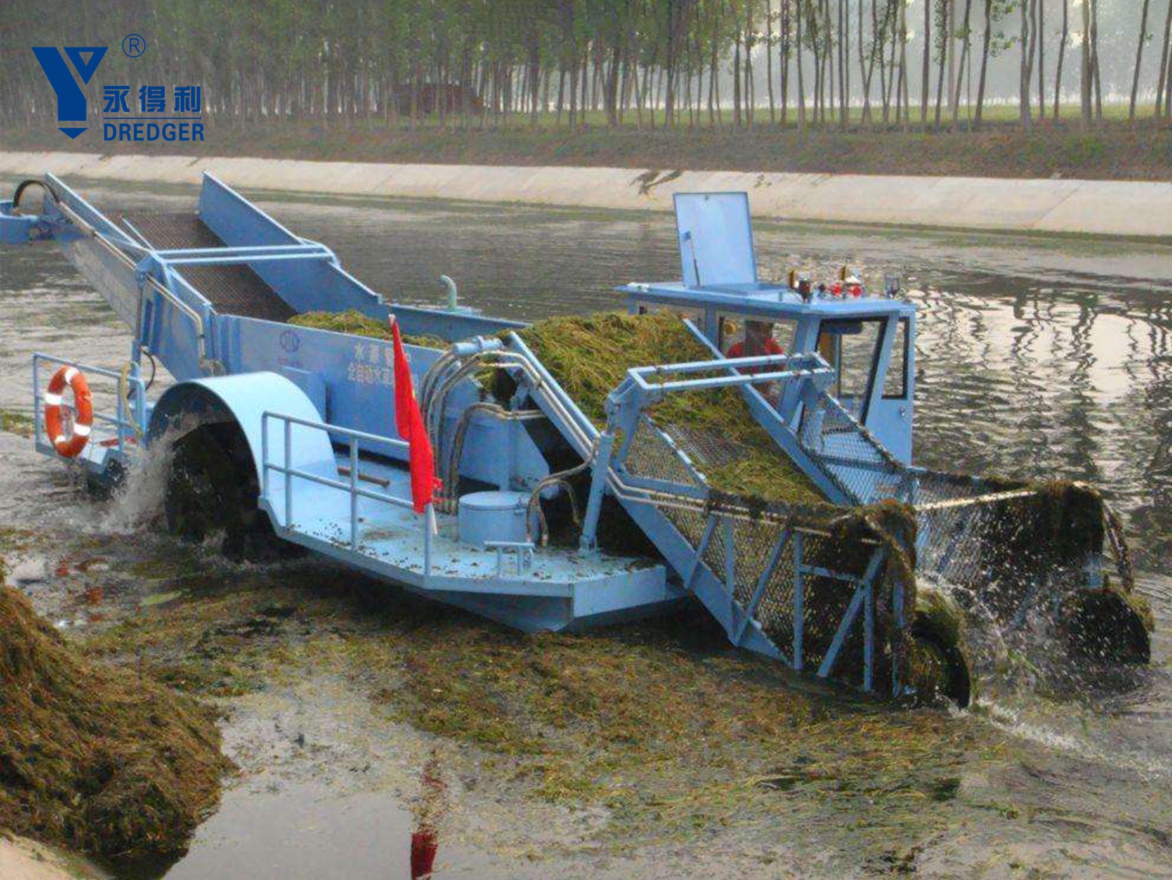 Wasserunkraut-Erntemaschine