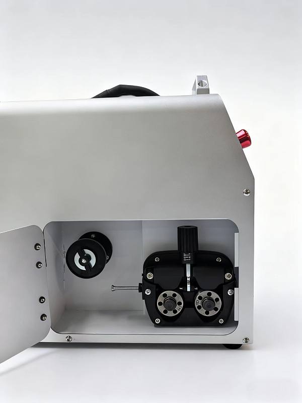 Máquina de solda a laser portátil 4 em 1 refrigerada a ar (4)