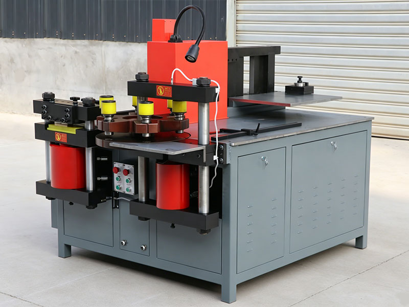 Machine pour barre omnibus en cuivre DXJ-80CN