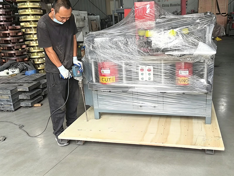 DXJ-30CN PRO Machine de busbar CNC