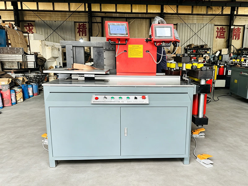 Machine de traitement de barres omnibus CNC DXJ-80CN PRO Machine de traitement de barres omnibus CNC DXJ-80CN PRO