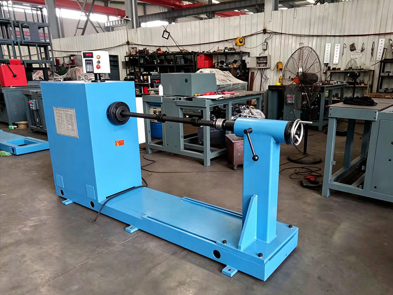 Machine d'enroulement de bobines horizontale DXJ-RX2T (2 tonnes)