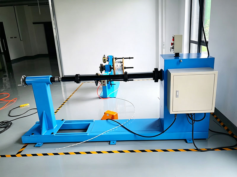 Machine d'enroulement de bobines horizontale DXJ-RX2T (2 tonnes)