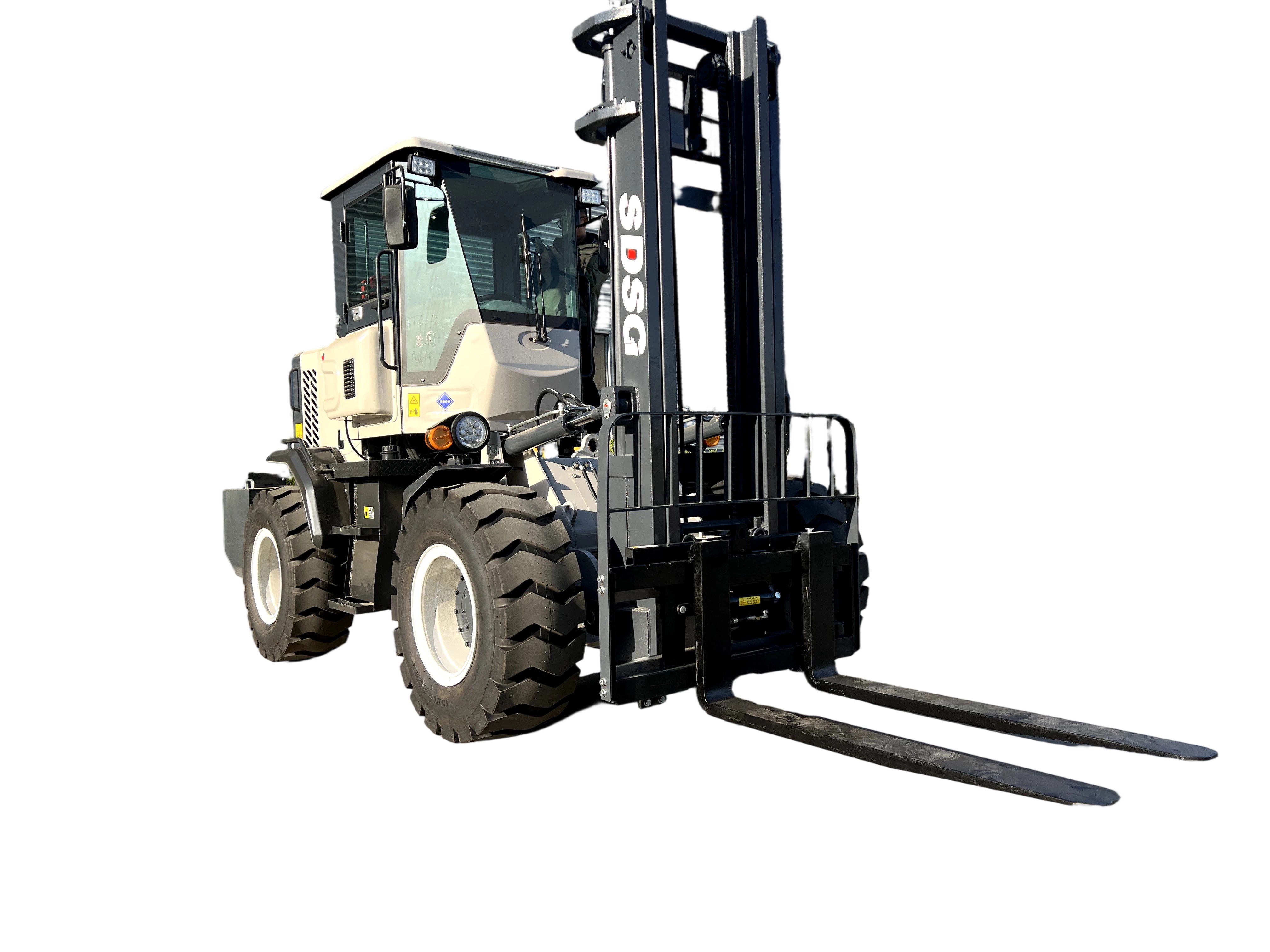 Empilhadeira todo-o-terreno SDSG T50B