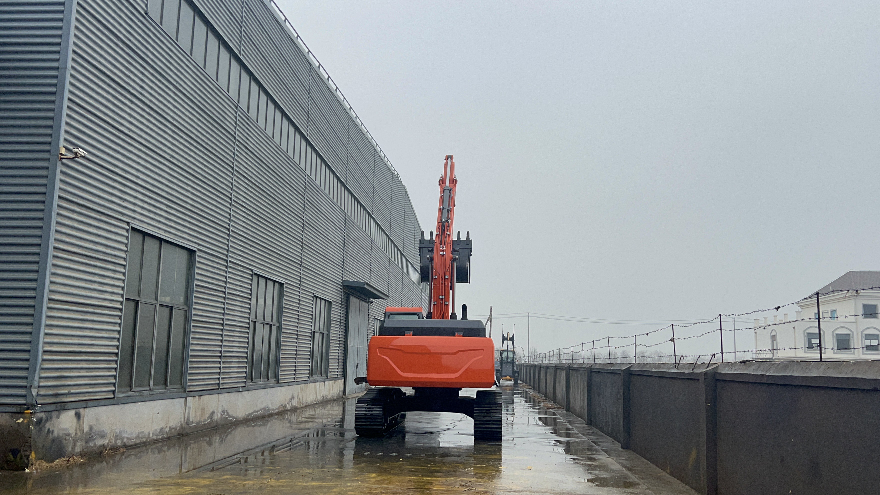 Escavadeira de Esteiras SDSG DC260