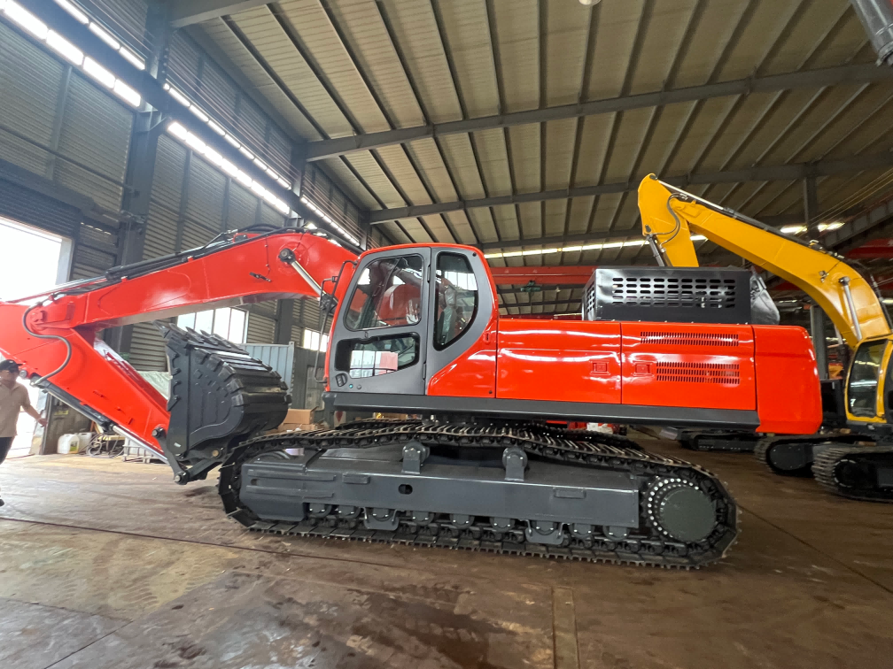 Escavadeira de Esteiras SDSG DC420