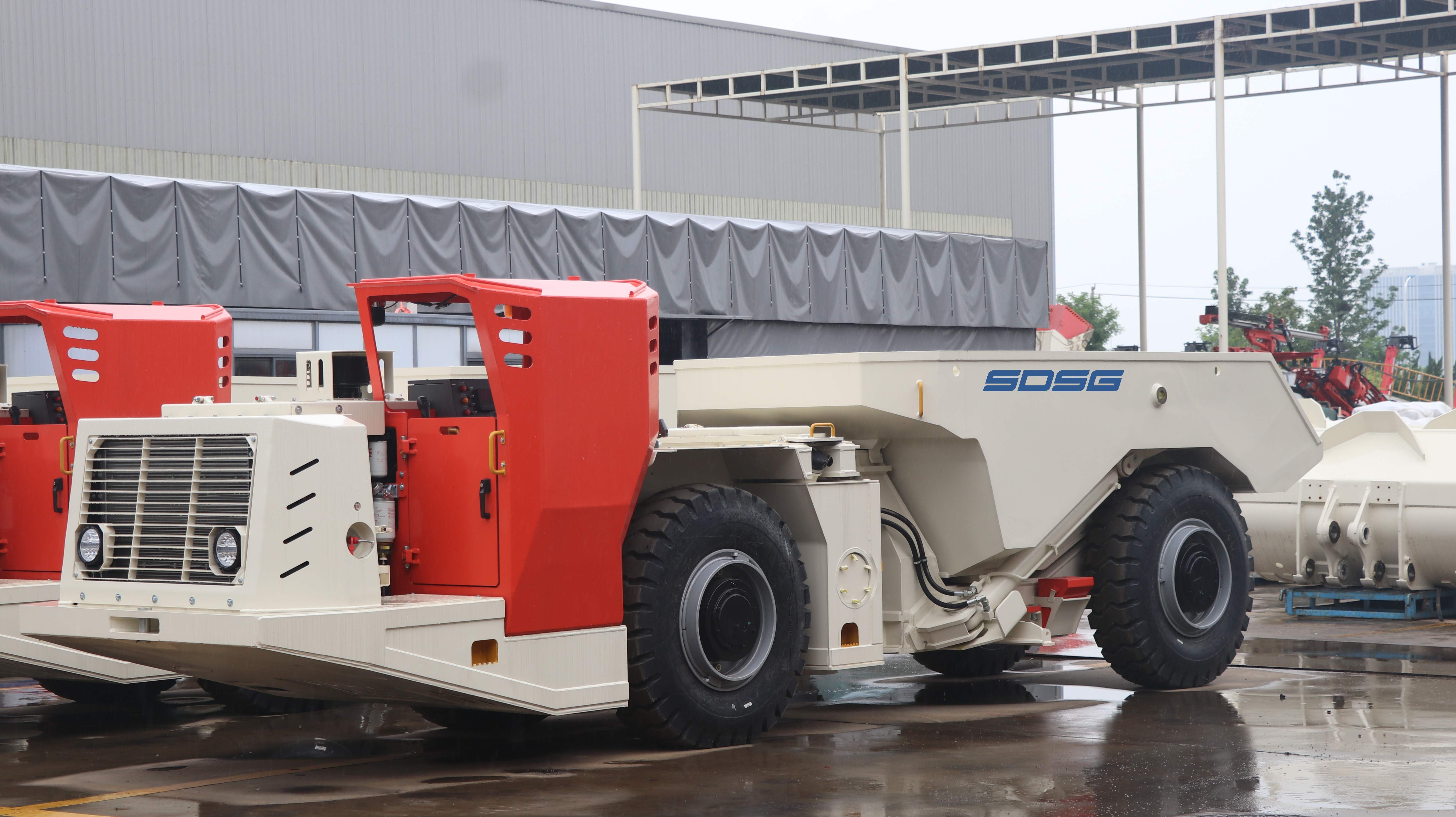 Caminhão de Transporte de Minério Subterrâneo com Motor de Combustão Interna UT150