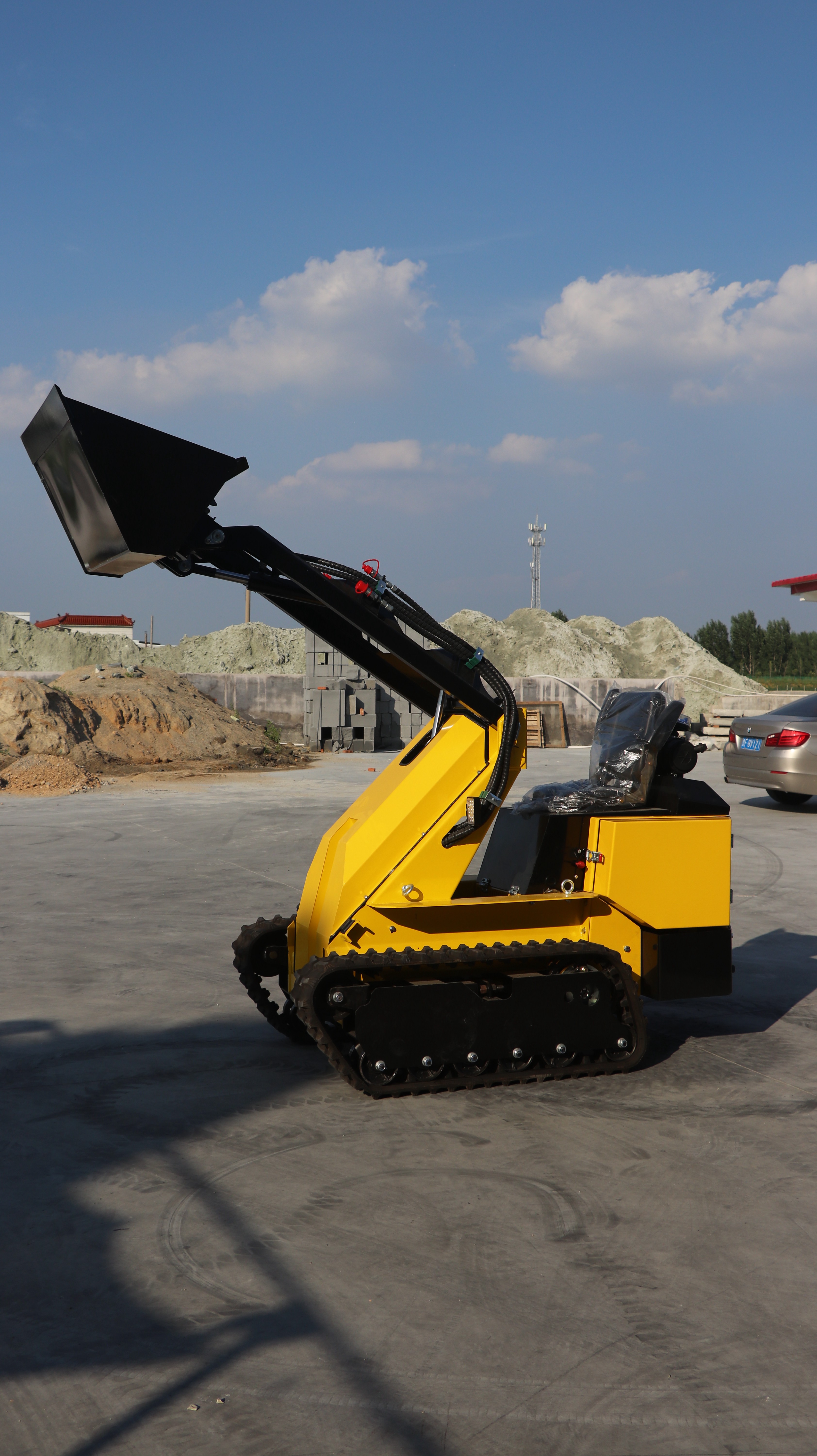 Minicarregadeira de Esteiras SG-S300