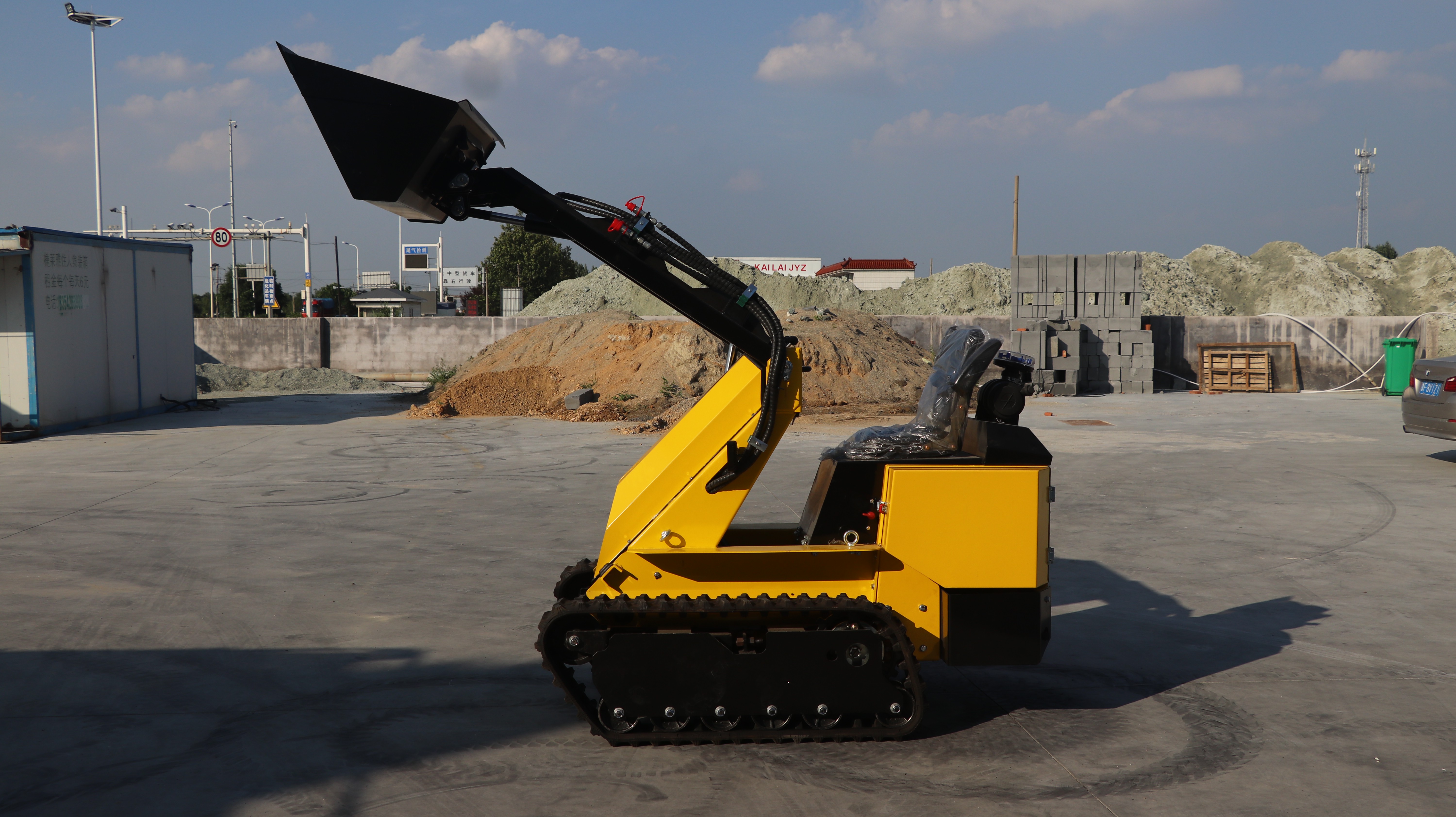 Minicarregadeira de Esteiras SG-S300