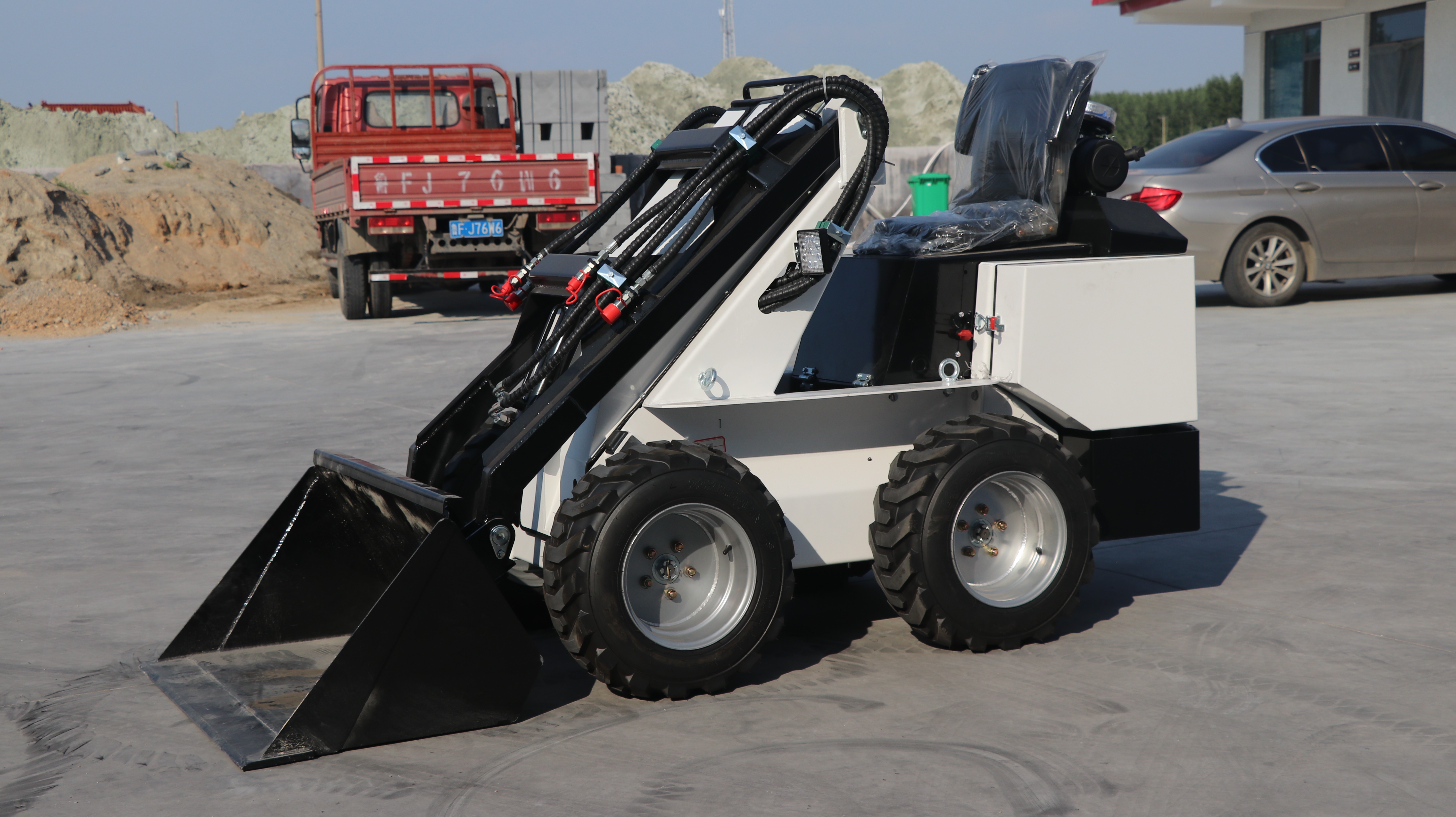 Especificações da minicarregadeira de rodas SG-S500