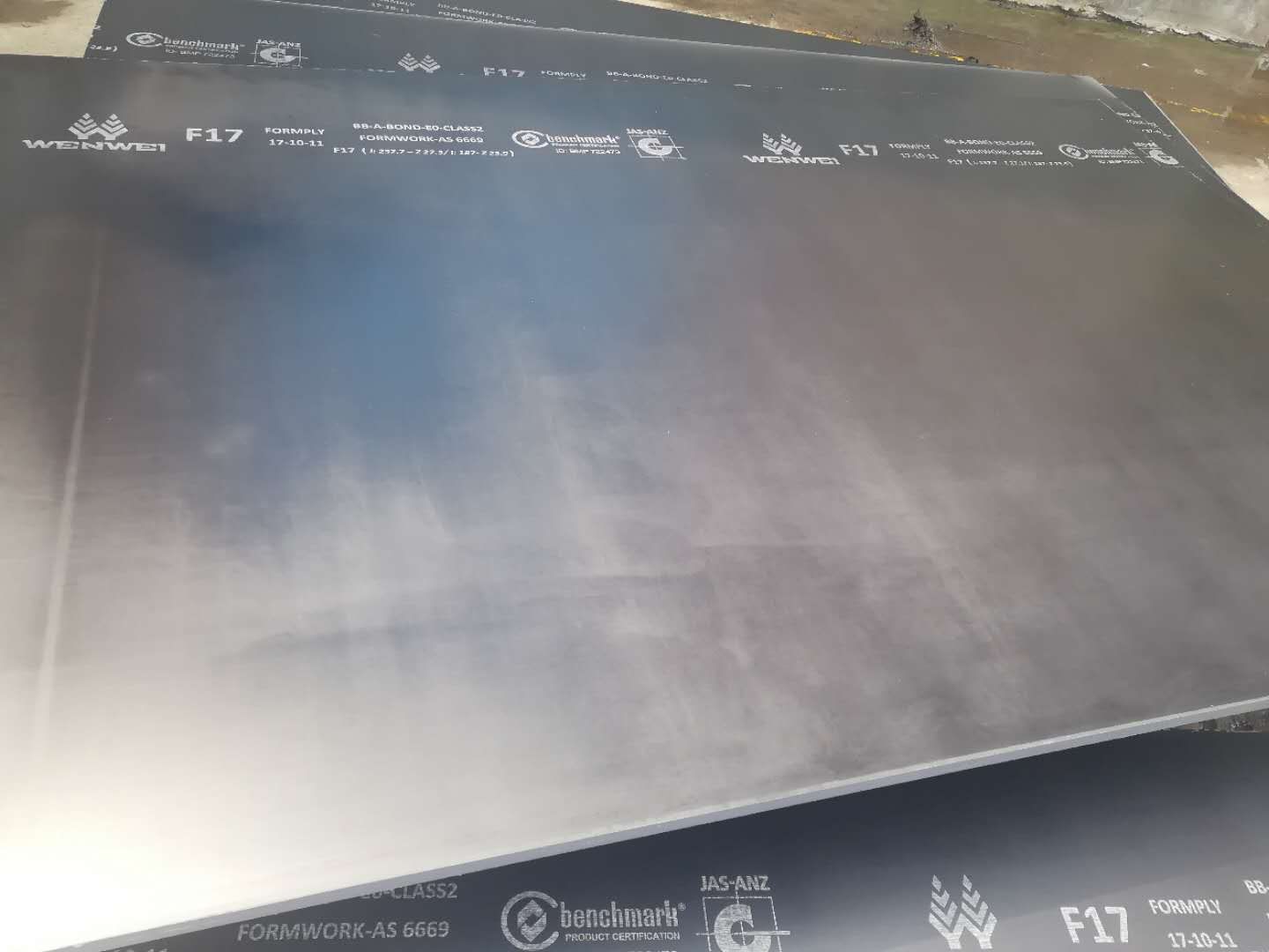 F17 Formply