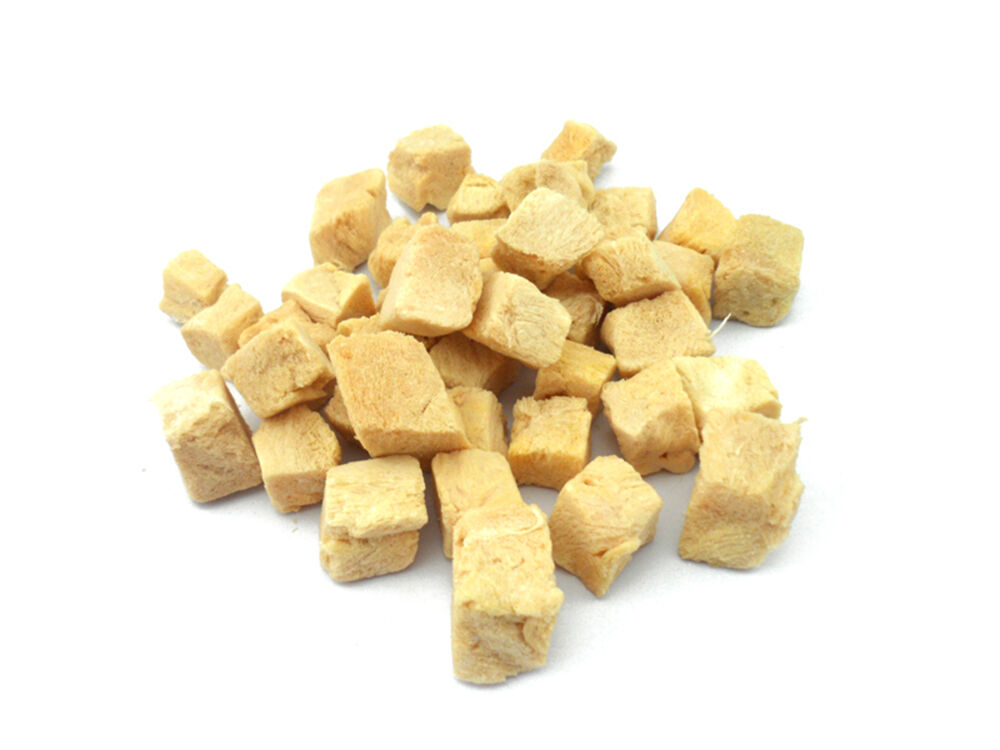 DD135-Frozen dried chicken cube