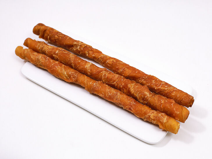 DD056- Smoked porkhide stick with chicken 34cm