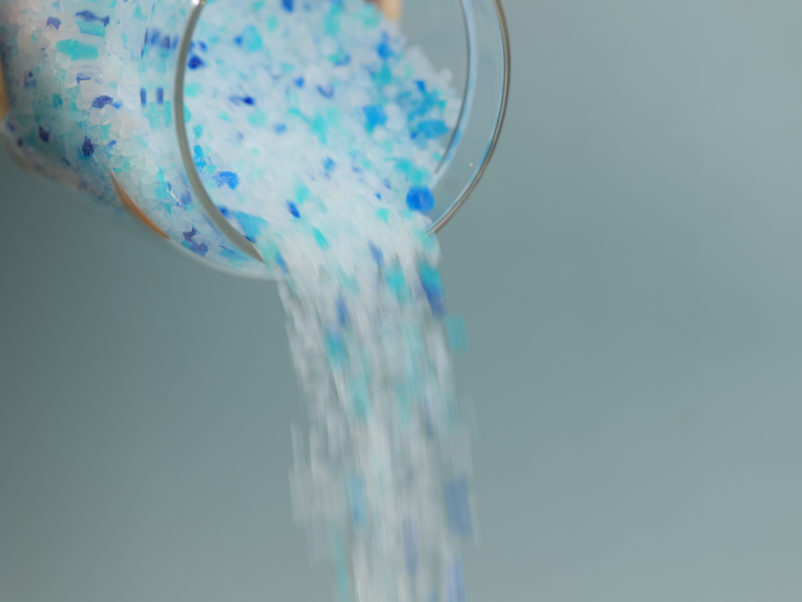 Litière pour chats à base de silice