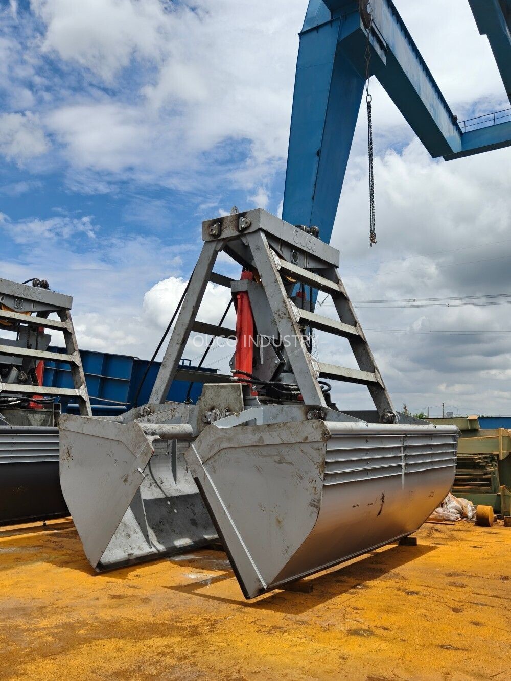 15-cubic-meter Remote-Control Grab (2)