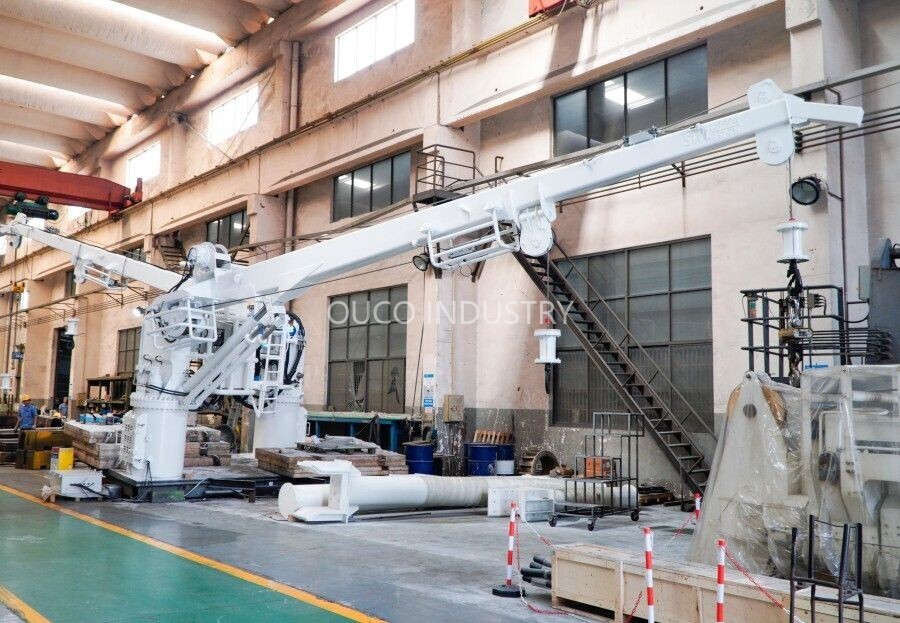 1.5T10M stiff boom crane with custom protection framework (5) 1.5T10M stiff boom crane with custom protection framework (5)