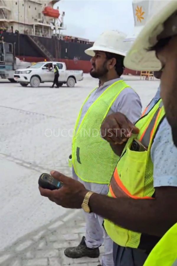 14 CBM Remote Control Grab (1)