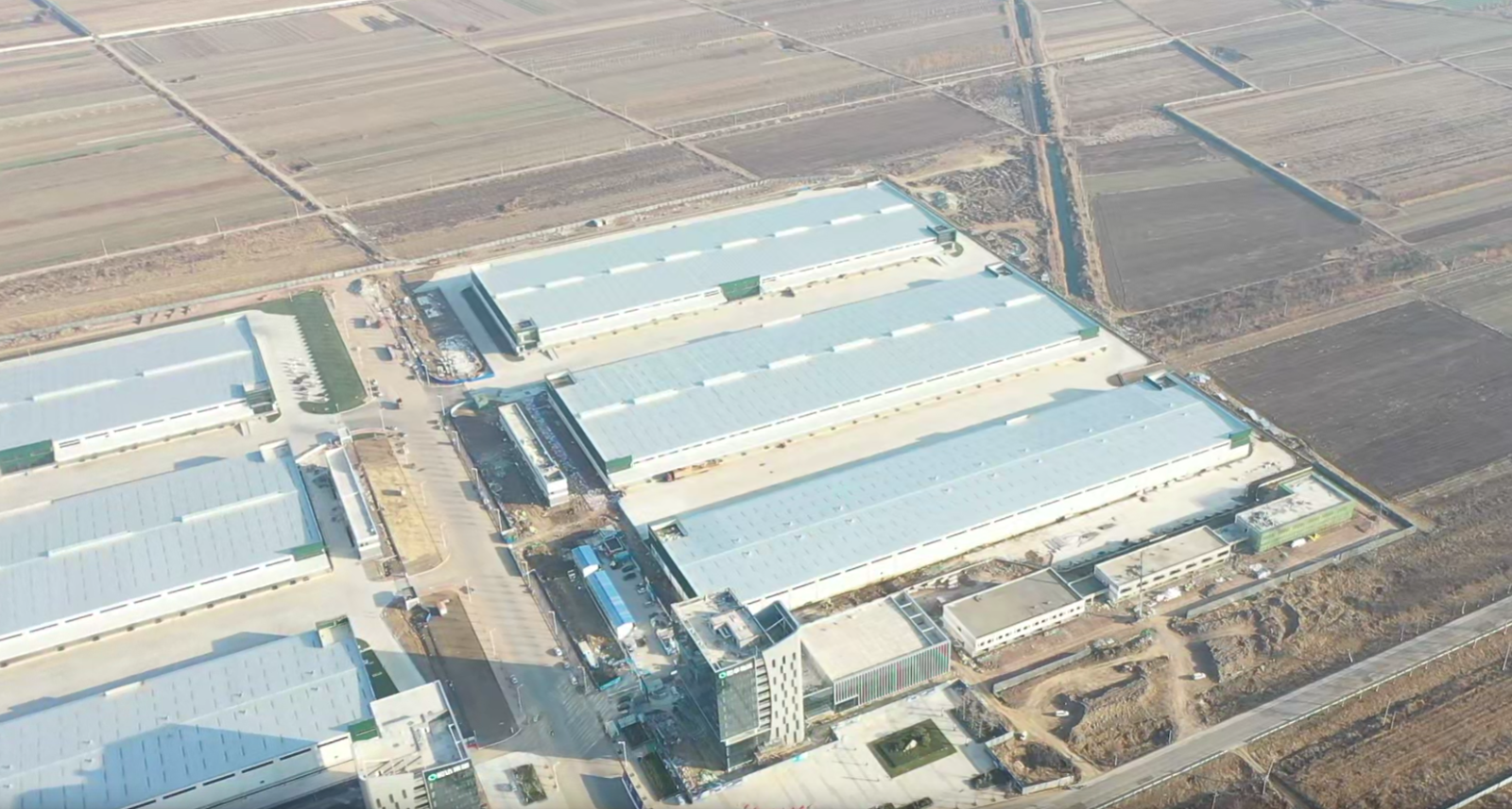 Entrepôt logistique