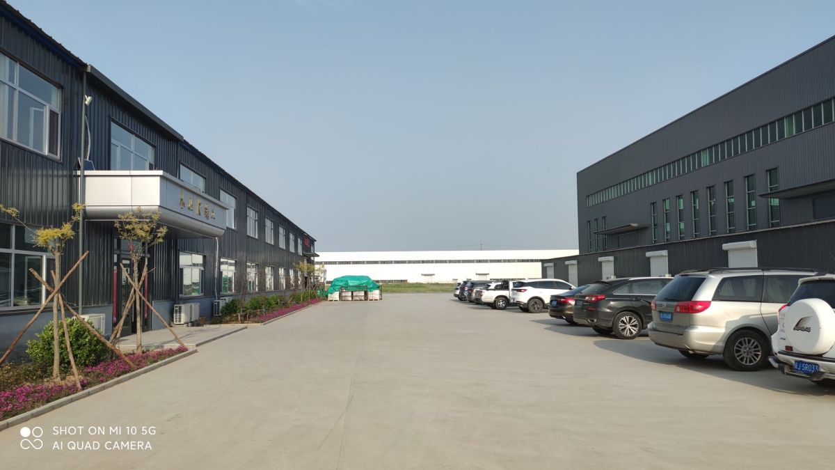 2.车间外景workshop (2).jpg