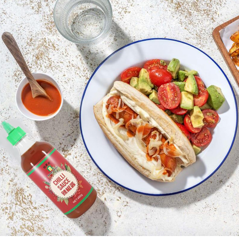 如何制作热狗和辣椒酱?